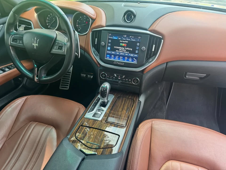 2014 Maserati Ghibli 3rd Gen - Image 13 of 18