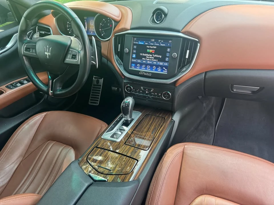 2014 Maserati Ghibli 3rd Gen - Image 15 of 18