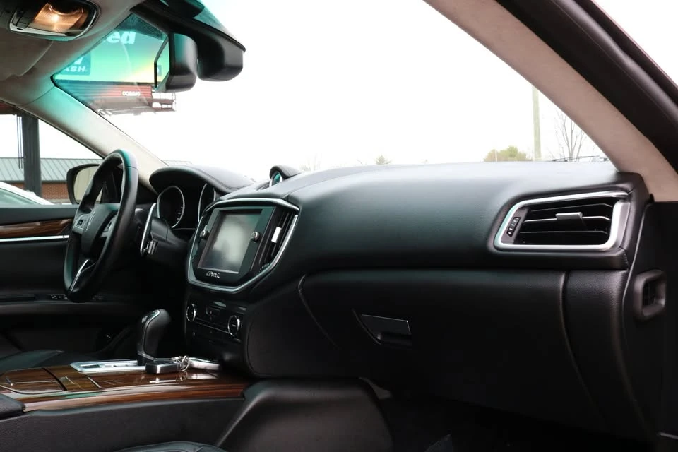 2014 Maserati Ghibli 3rd Gen - Image 19 of 20