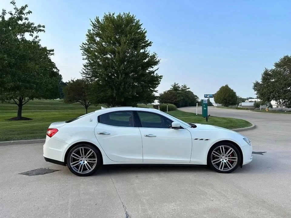 2014 Maserati Ghibli 3rd Gen - Image 2 of 18
