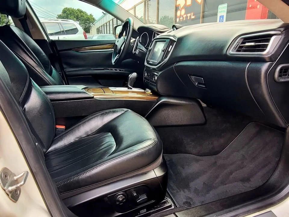 2014 Maserati Ghibli 3rd Gen - Image 14 of 19