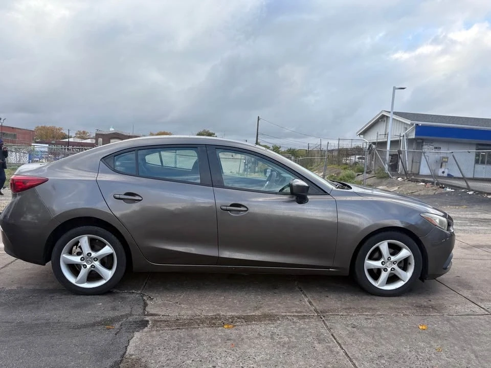 2014 Mazda Mazda 3 3rd Gen - Image 4 of 9