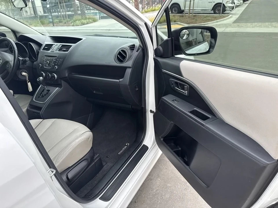 2014 Mazda Mazda 5 - Image 11 of 21