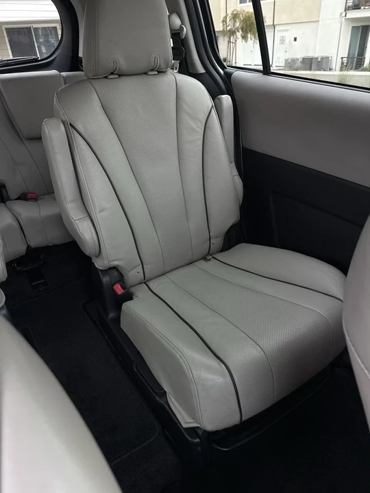 2014 Mazda Mazda 5 - Image 18 of 21