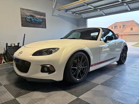 2014 Mazda MX-5 Club Convertible 2D
