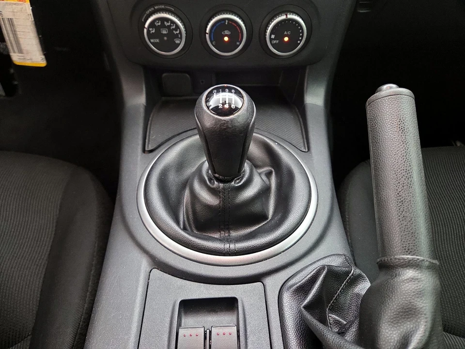 2014 Mazda NC MX-5 Miata - Image 17 of 24