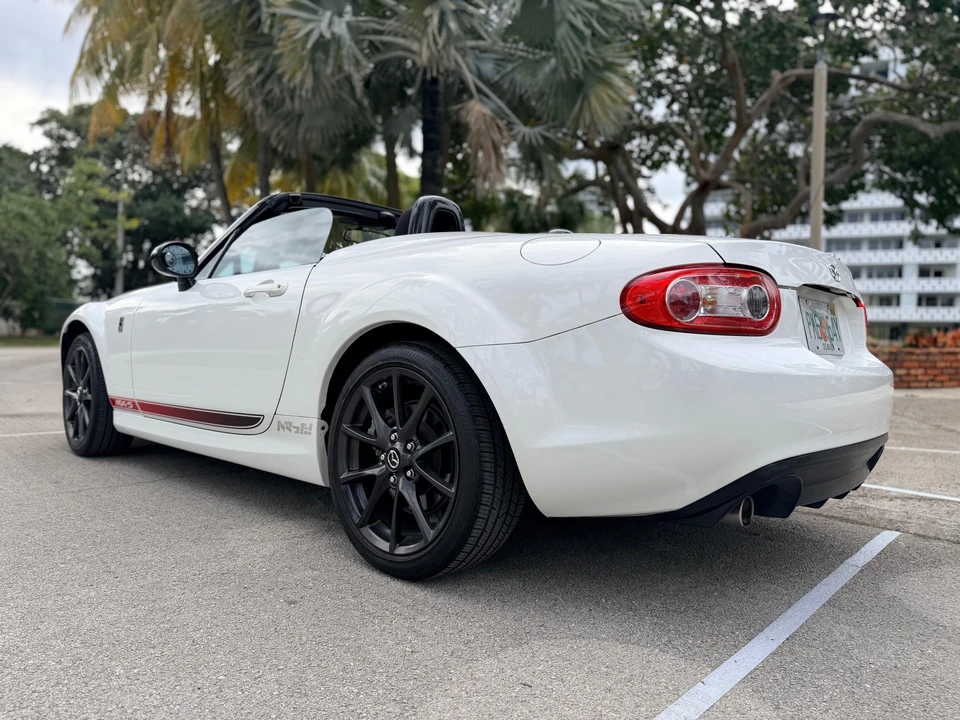 2014 Mazda NC MX-5 Miata - Image 16 of 31