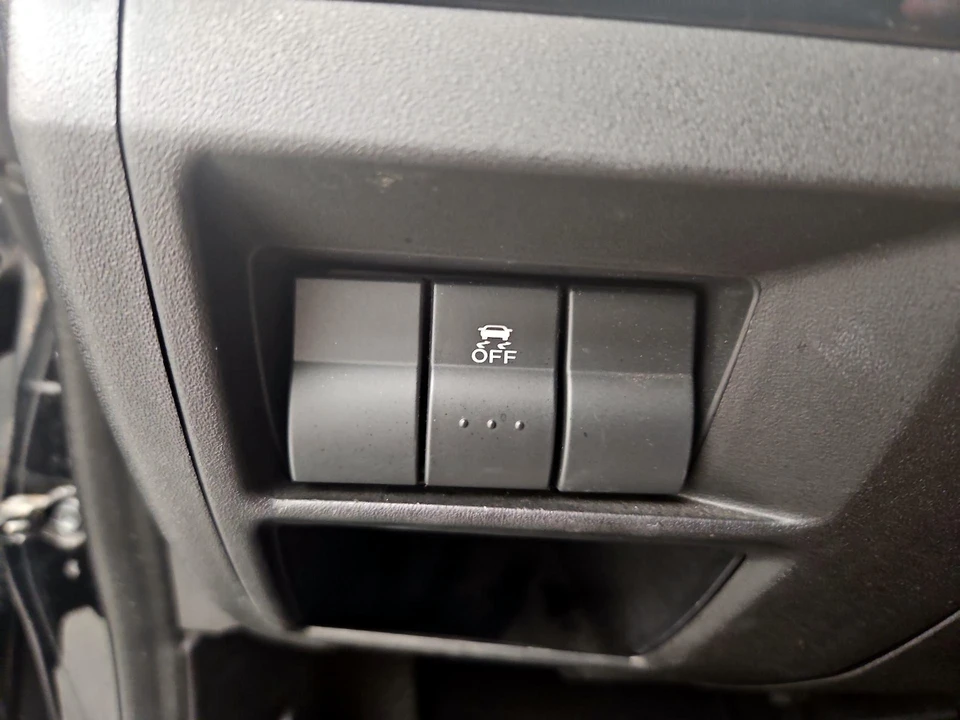 2014 Mazda NC MX-5 Miata - Image 14 of 23