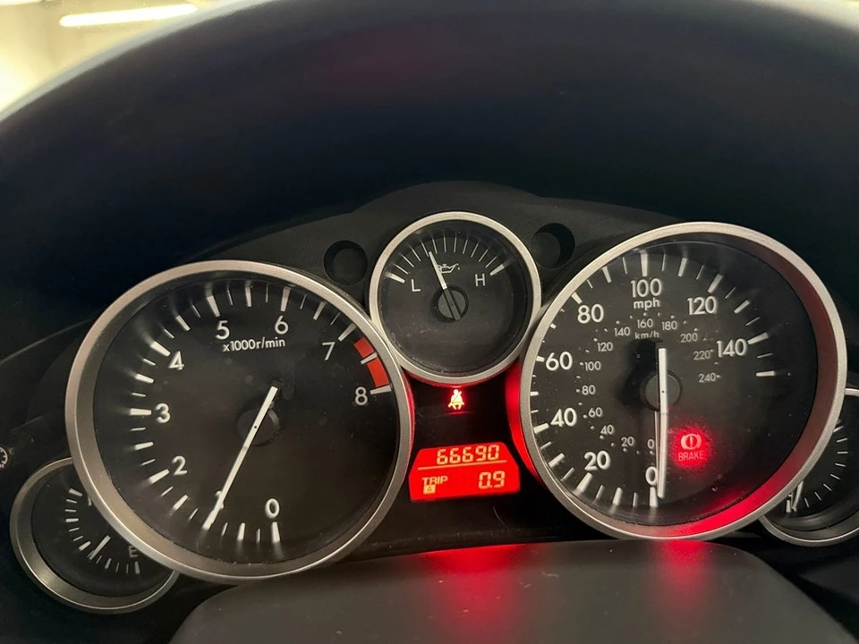 2014 Mazda NC MX-5 Miata - Image 13 of 23