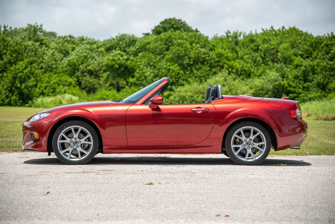 2014 Mazda NC MX-5 Miata - Image 9 of 31