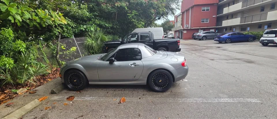 2014 Mazda NC MX-5 Miata - Image 3 of 4