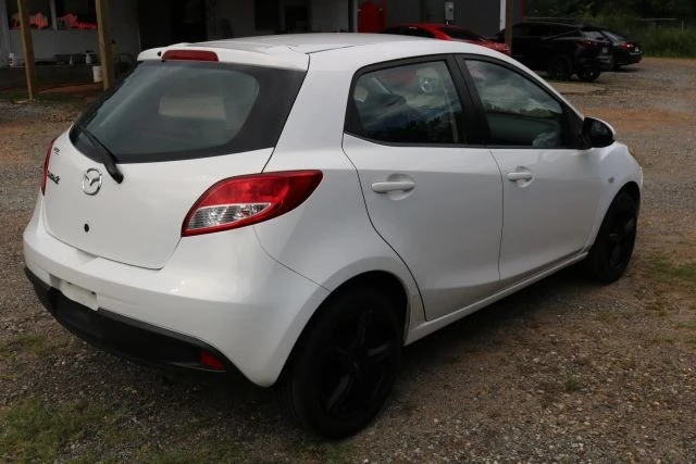 2014 Mazda Mazda 2 2nd Gen - Image 5 of 13