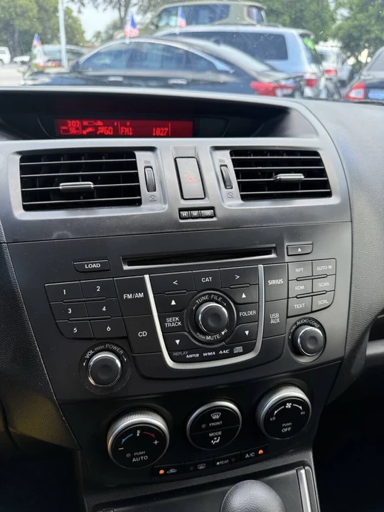 2014 Mazda Mazda 5 - Image 15 of 21