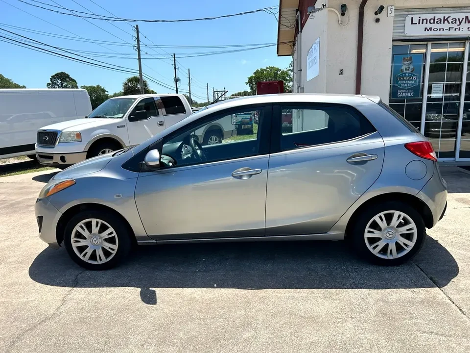 2014 Mazda Mazda 2 2nd Gen - Image 6 of 19