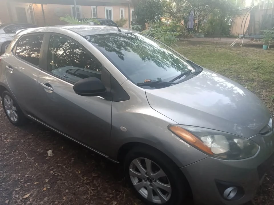 2014 Mazda Mazda 2 3rd Gen - Image 2 of 5