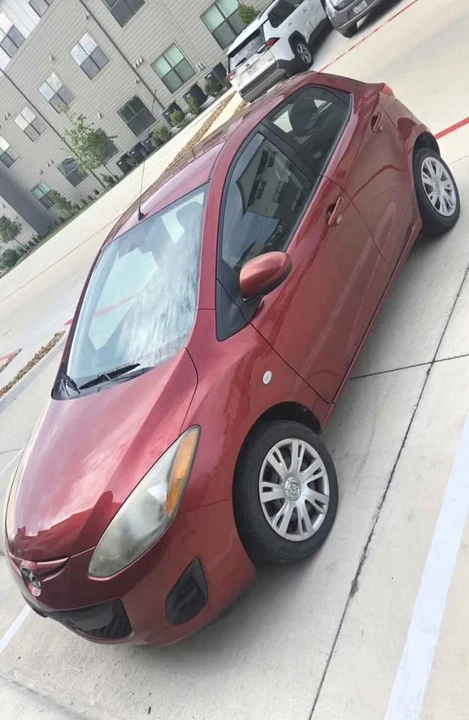 2014 Mazda Mazda 2 2nd Gen - Image 3 of 4