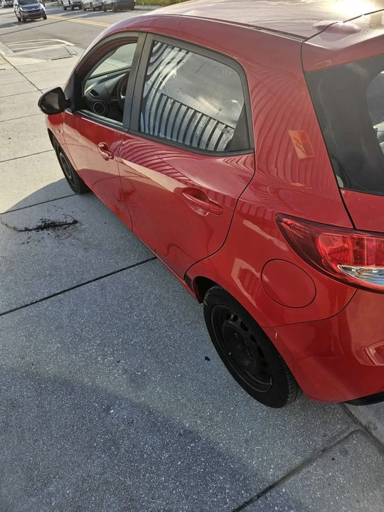 2014 Mazda Mazda 2 2nd Gen - Image 5 of 8