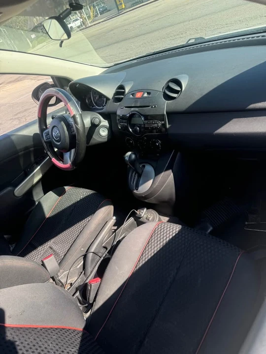 2014 Mazda Mazda 2 2nd Gen - Image 6 of 6