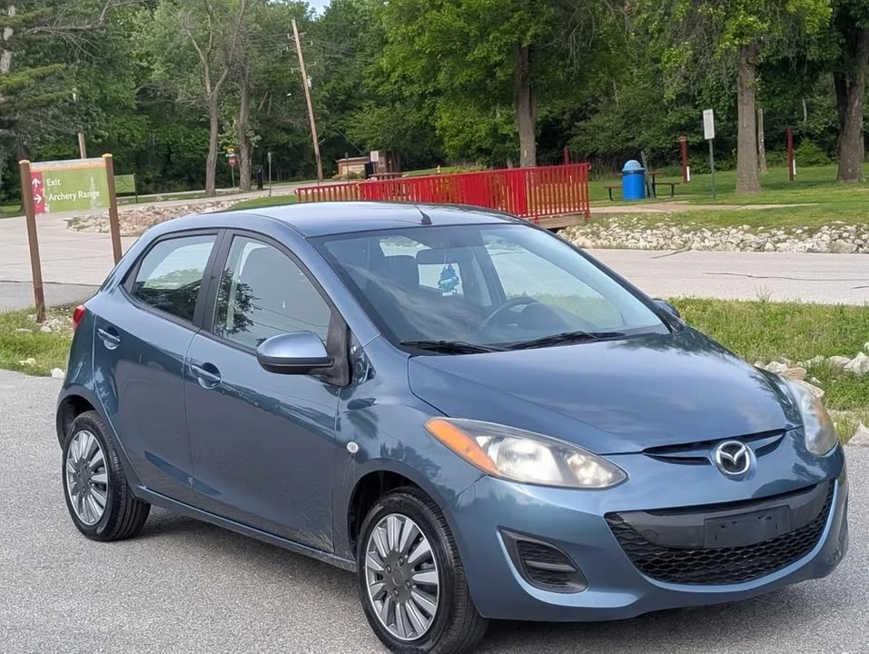 2014 Mazda Mazda 2 2nd Gen - Image 7 of 17