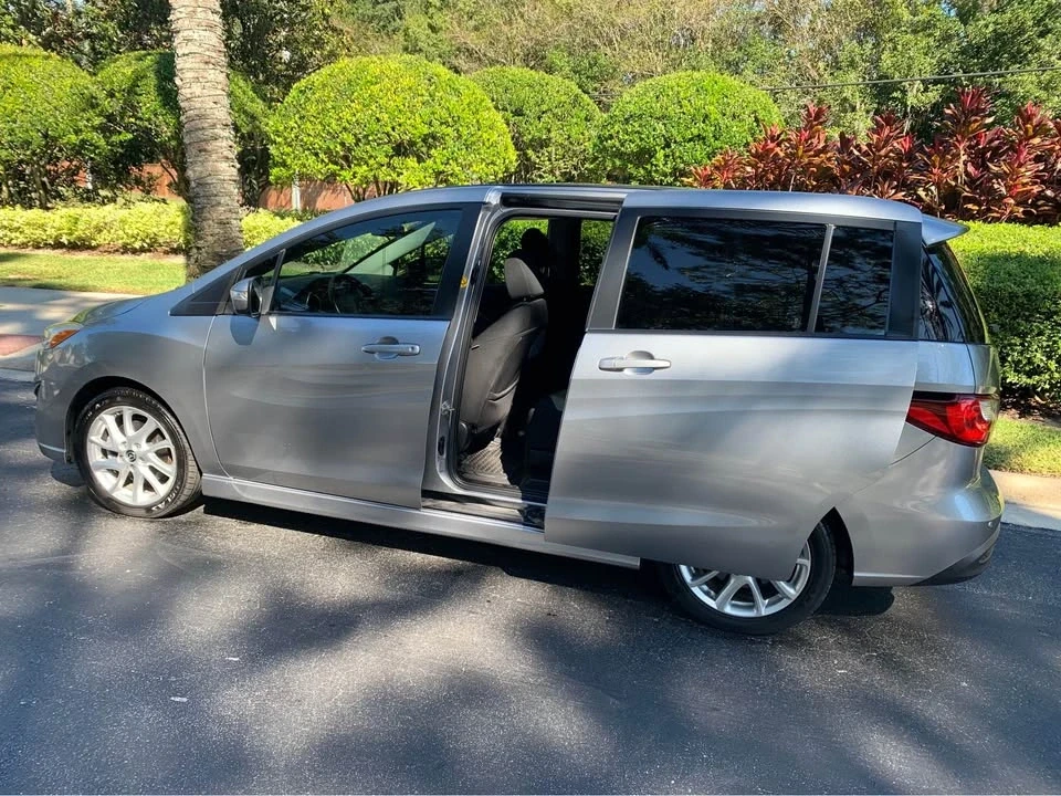 2014 Mazda Mazda 5 - Image 7 of 10