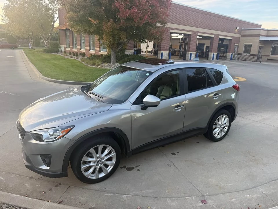 2014 Mazda Mazda 5 - Image 10 of 17