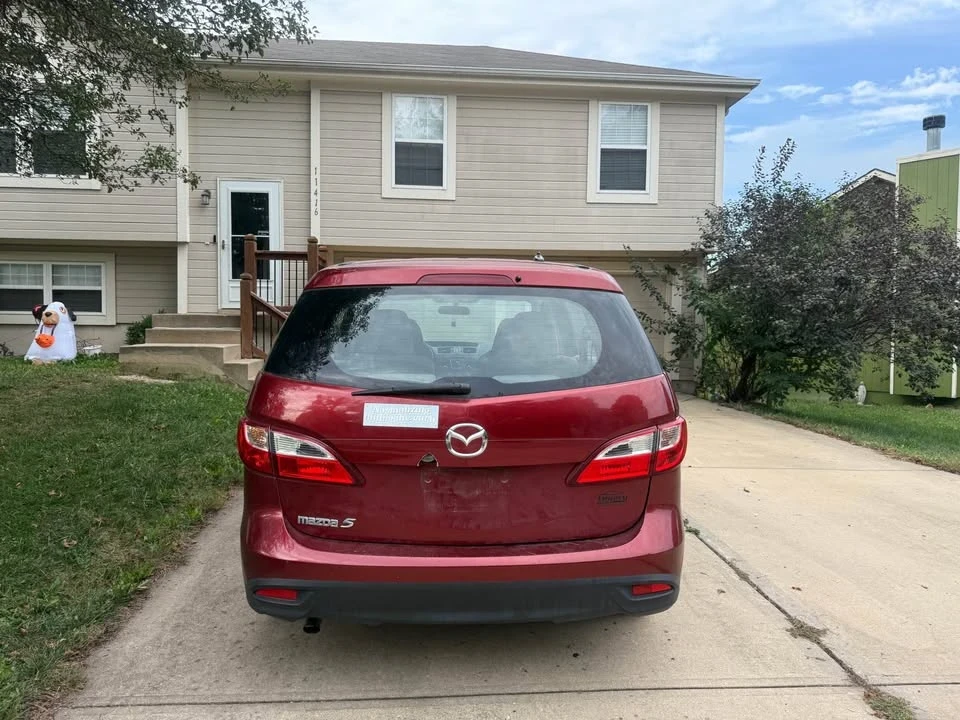 2014 Mazda Mazda 5 - Image 2 of 8
