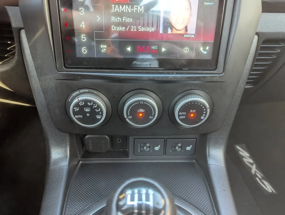 2014 Mazda NC MX-5 Miata - Image 13 of 20