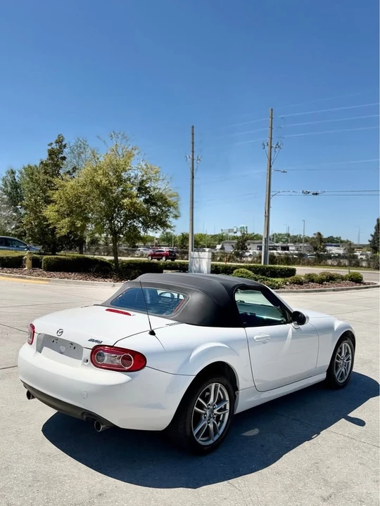 2014 Mazda NC MX-5 Miata - Image 6 of 8