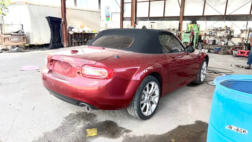 2014 Mazda NC MX-5 Miata - Image 4 of 5