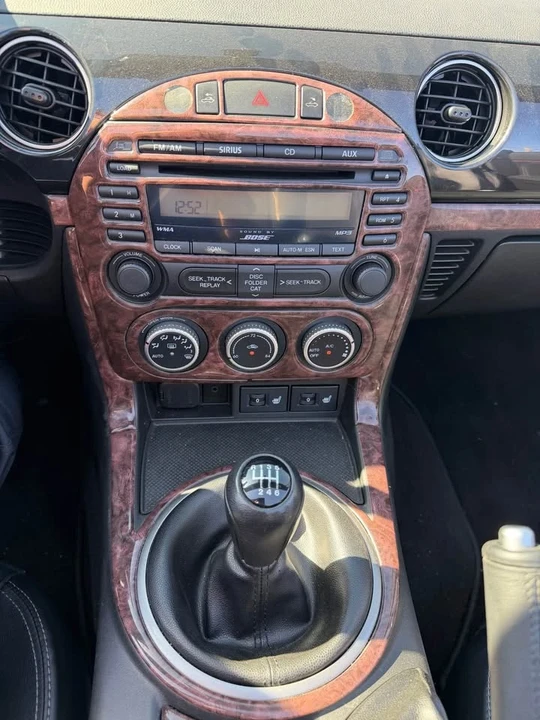 2014 Mazda NC MX-5 Miata - Image 12 of 13