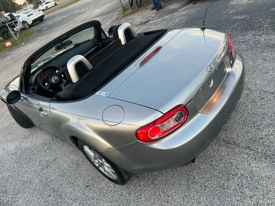 2014 Mazda NC MX-5 Miata - Image 4 of 5