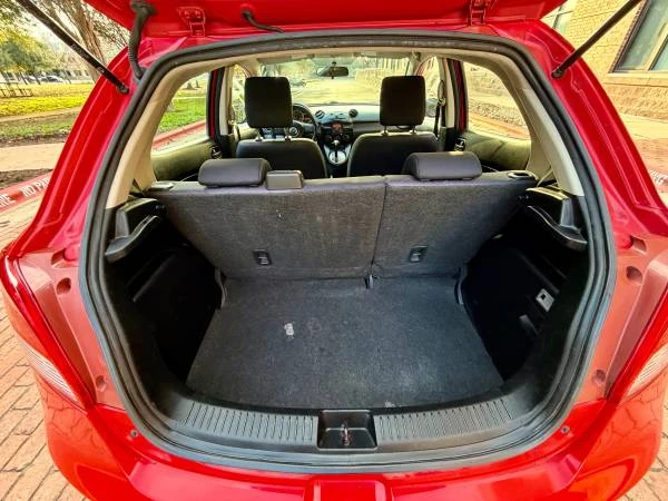 2014 Mazda Mazda 2 2nd Gen - Image 8 of 15