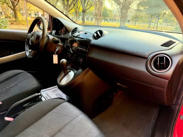 2014 Mazda Mazda 2 2nd Gen - Image 13 of 15