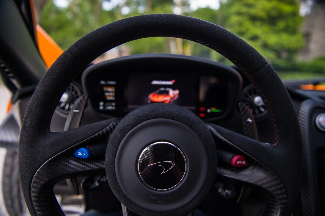 2014 McLaren P1 - Image 3 of 31