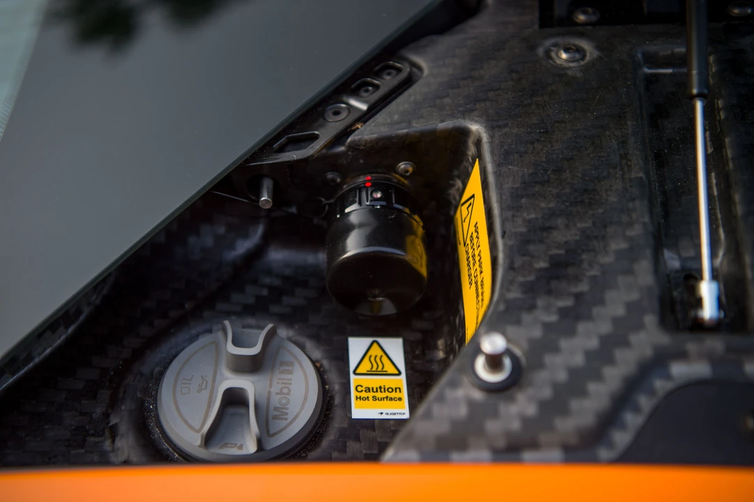 2014 McLaren P1 - Image 7 of 31