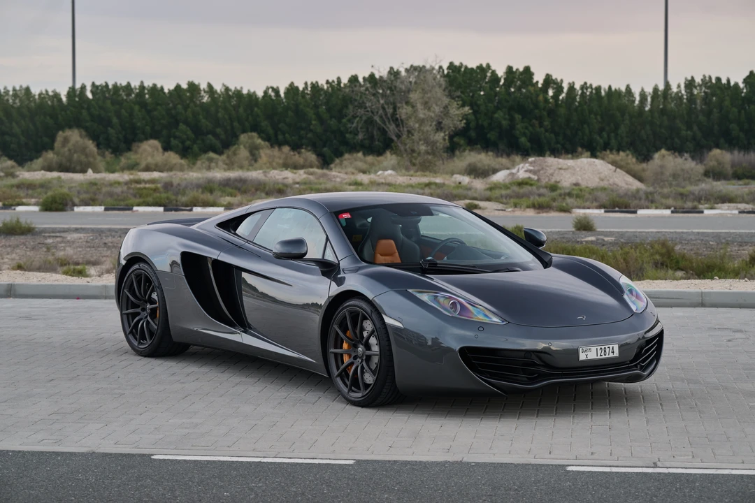 2014 McLaren MP4-12C - Image 10 of 31