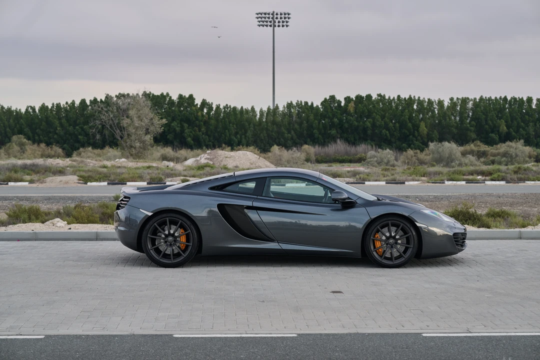 2014 McLaren MP4-12C - Image 9 of 31