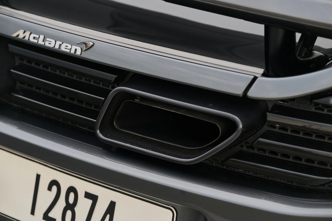2014 McLaren MP4-12C - Image 30 of 31