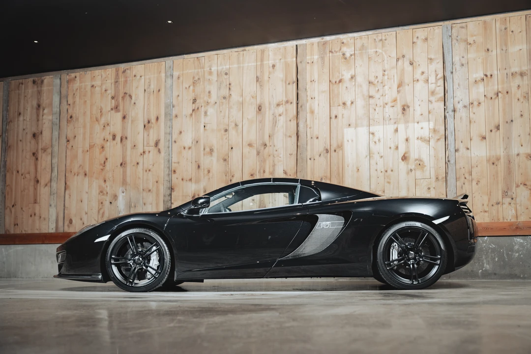 2014 McLaren MP4-12C Spider - Image 11 of 31