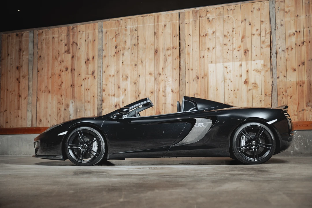 2014 McLaren MP4-12C Spider - Image 4 of 31
