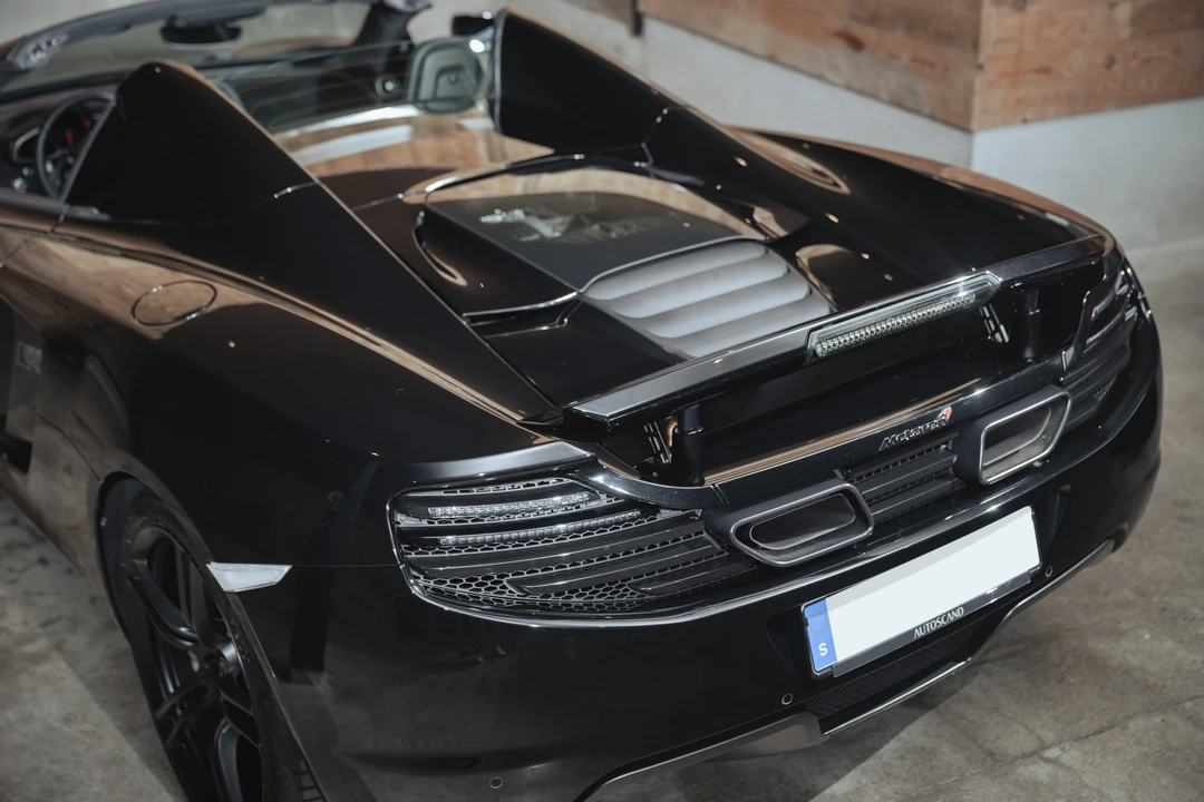 2014 McLaren MP4-12C Spider - Image 26 of 31