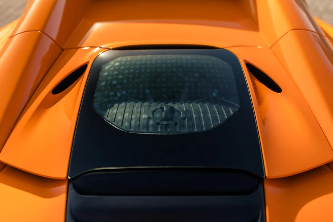 2014 McLaren MP4-12C Spider - Image 30 of 31