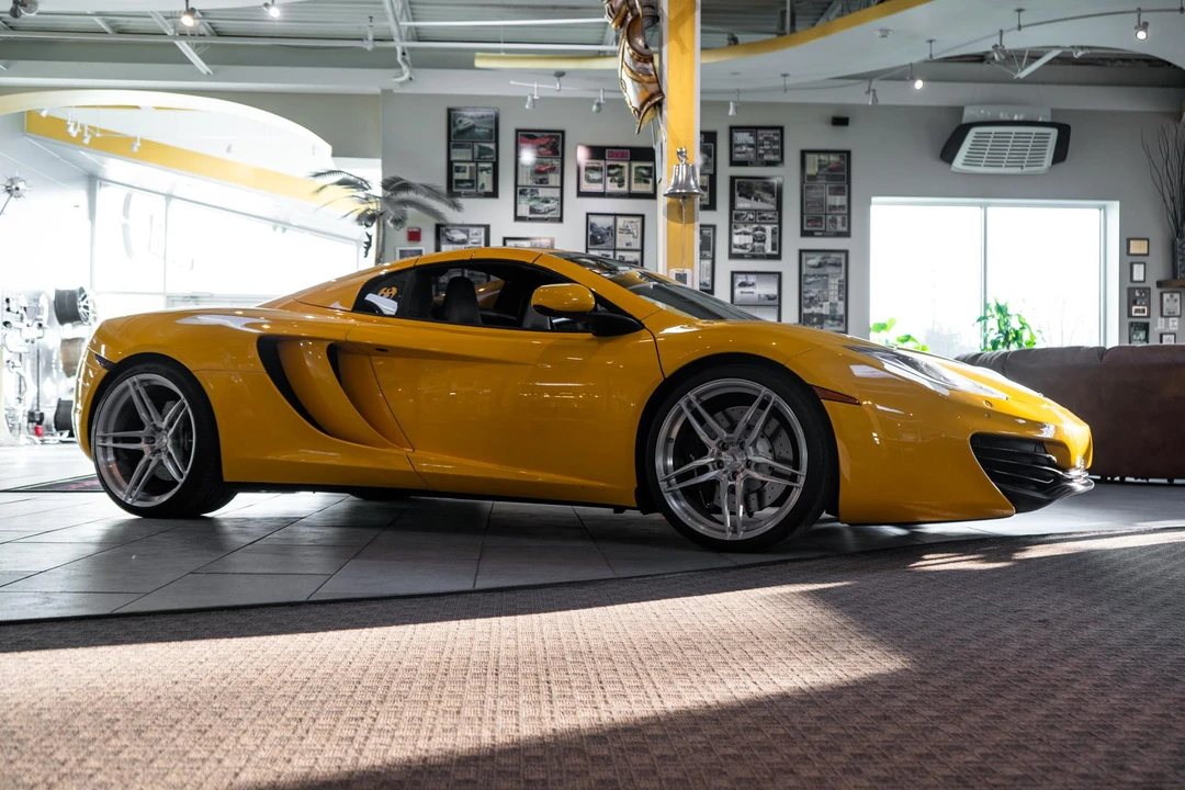 2014 McLaren MP4-12C Spider - Image 13 of 31