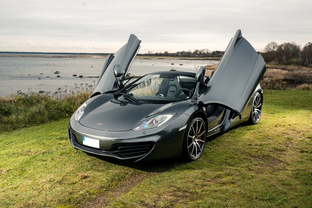 2014 McLaren MP4-12C Spider - Image 12 of 31