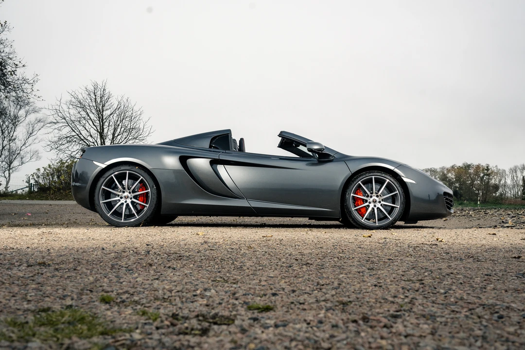 2014 McLaren MP4-12C Spider - Image 9 of 31