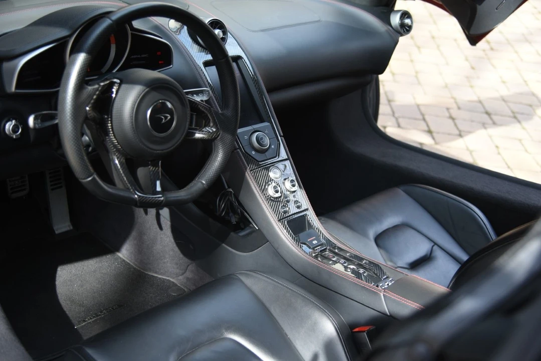 2014 McLaren MP4-12C Spider - Image 10 of 13