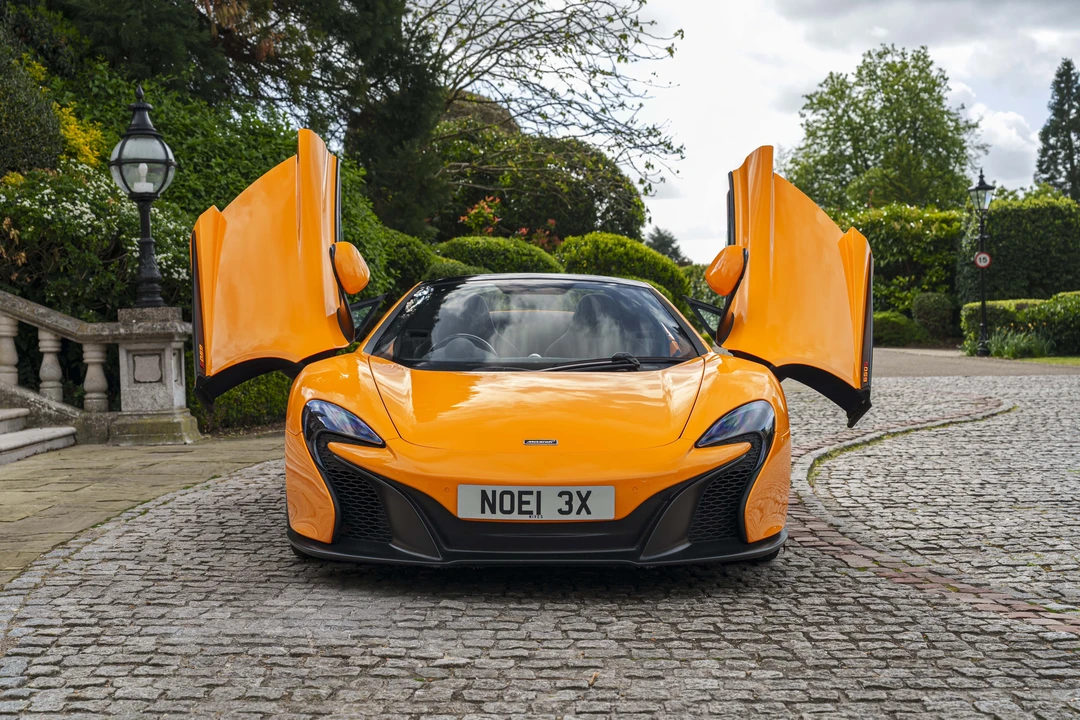 2014 McLaren 650S Spider - Image 15 of 31