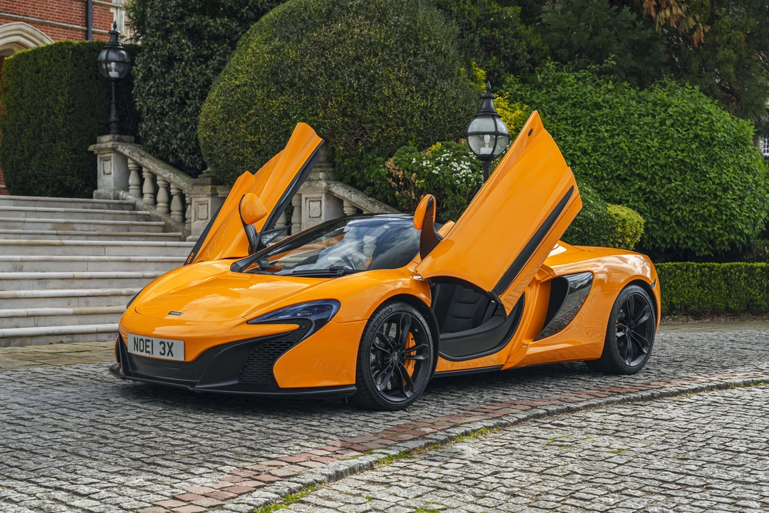 2014 McLaren 650S Spider - Image 16 of 31