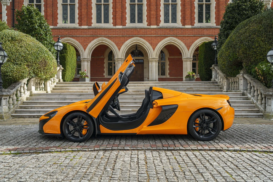 2014 McLaren 650S Spider - Image 17 of 31