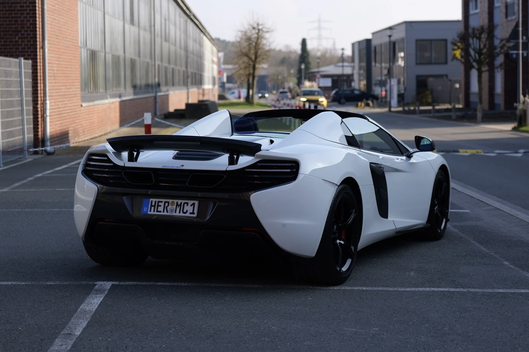 2014 McLaren 650S Spider - Image 7 of 31
